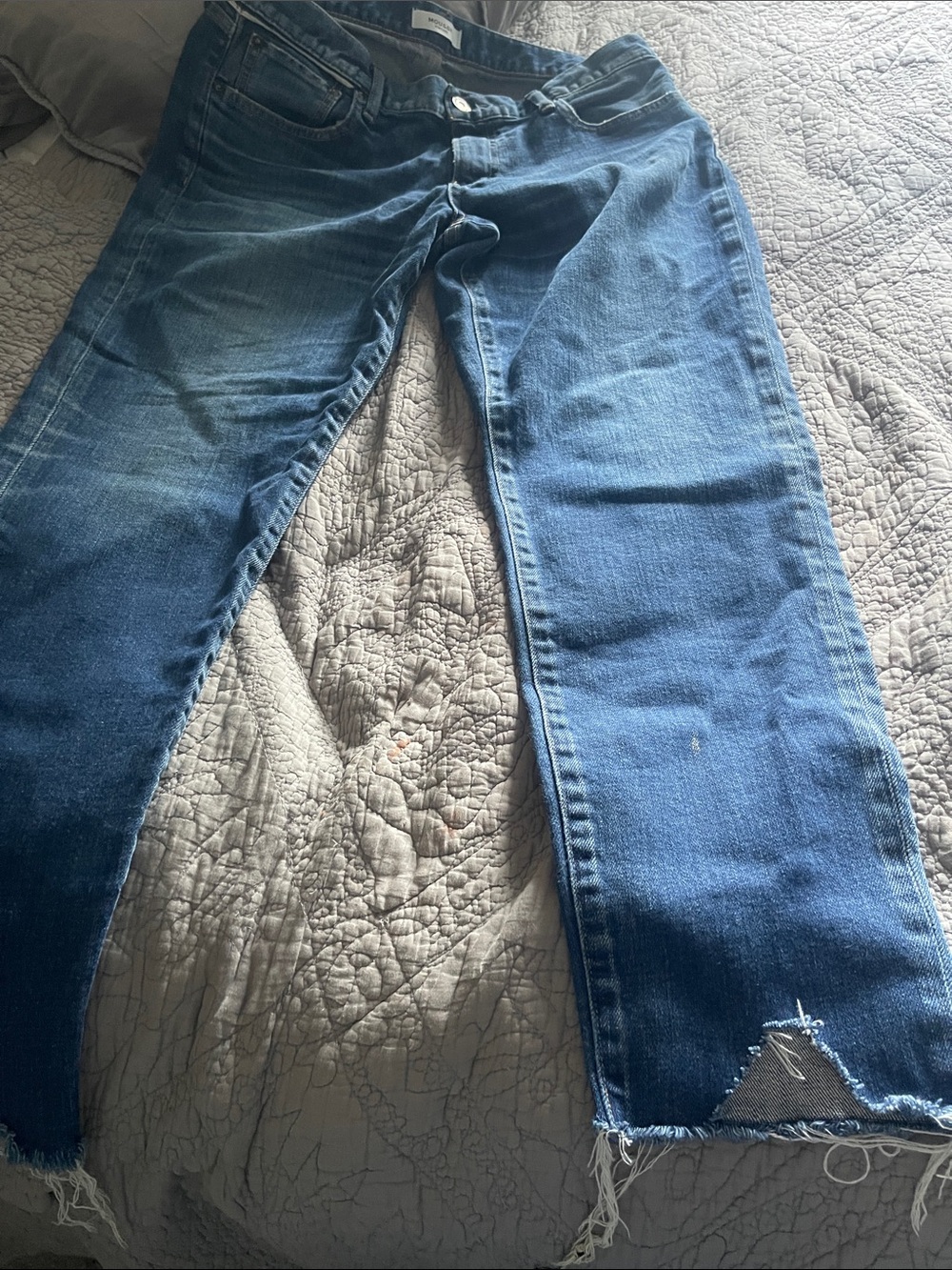 Moussy Medium Blue Straight-Leg Jeans with Frayed Hem